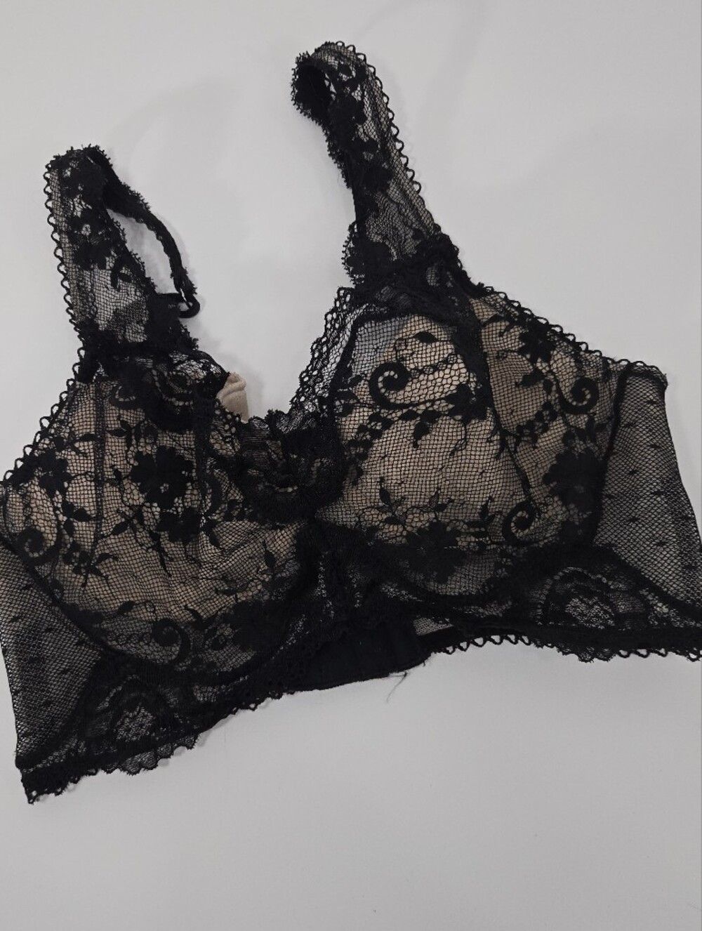 Victoria's Secret lined demi black lace bra